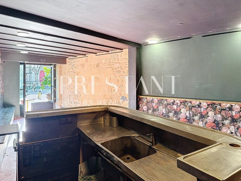 Bureau - 63 m² - 1 pièce