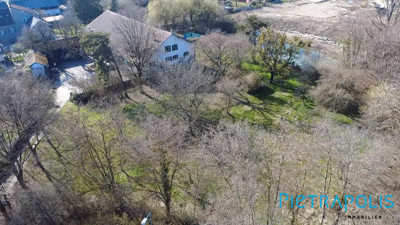 Maison - 850 m² - 12 pièces