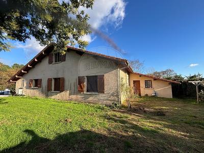 Maison - 151 m² - 7 pièces