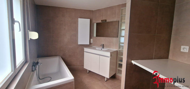 Appartement - 71 m² - 5 pièces