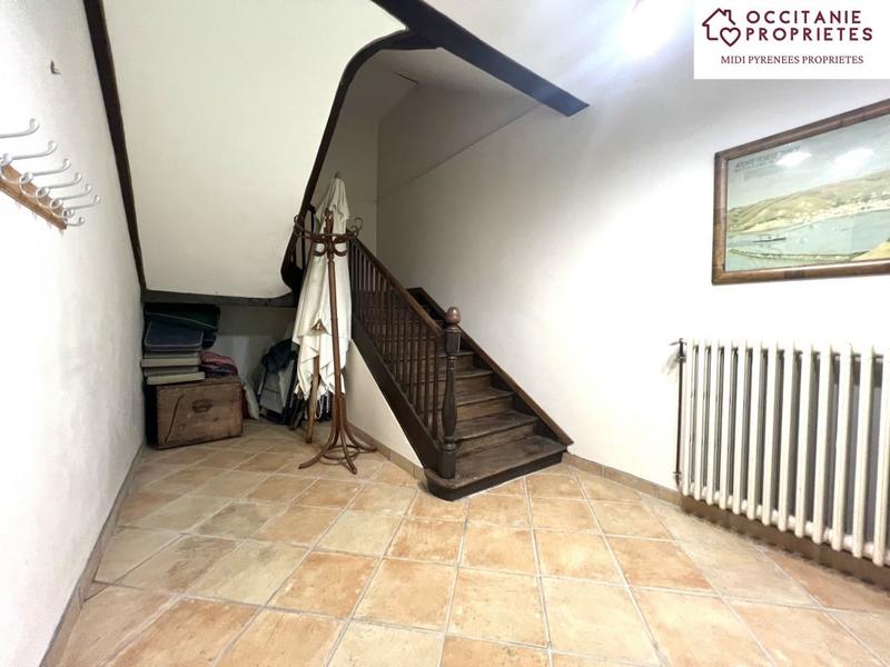 Propriété - 290 m² - 9 pièces