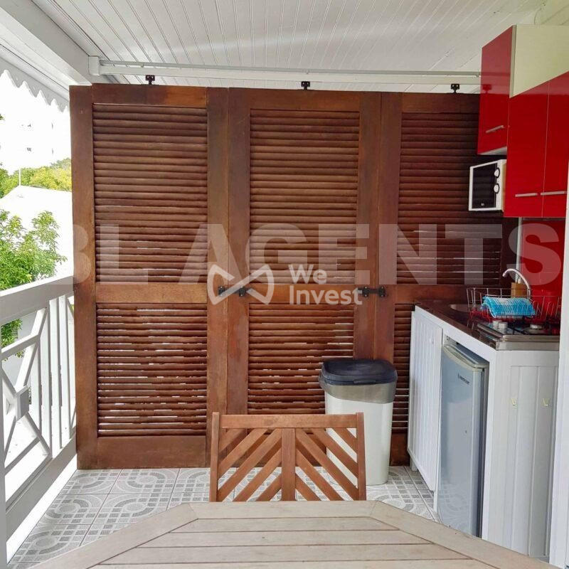 Maison - 275 m² - 12 pièces