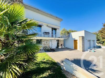 Maison de village - 143 m² - 6 pièces