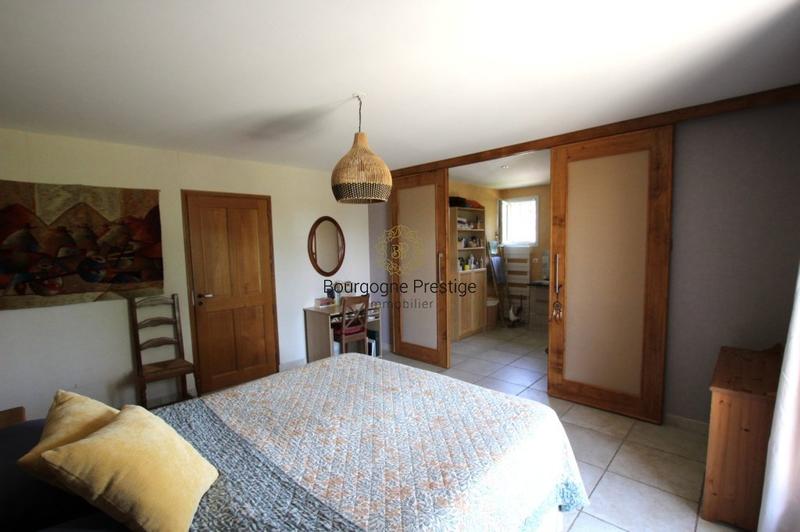 Propriété - 283 m² - 8 pièces