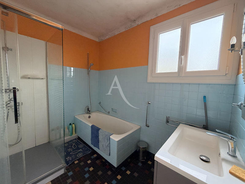 Maison - 133 m² - 7 pièces