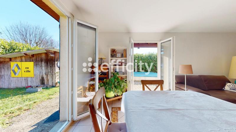 Pavillon - 121 m² - 6 pièces