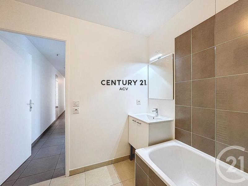 Appartement - 60 m² - 4 pièces