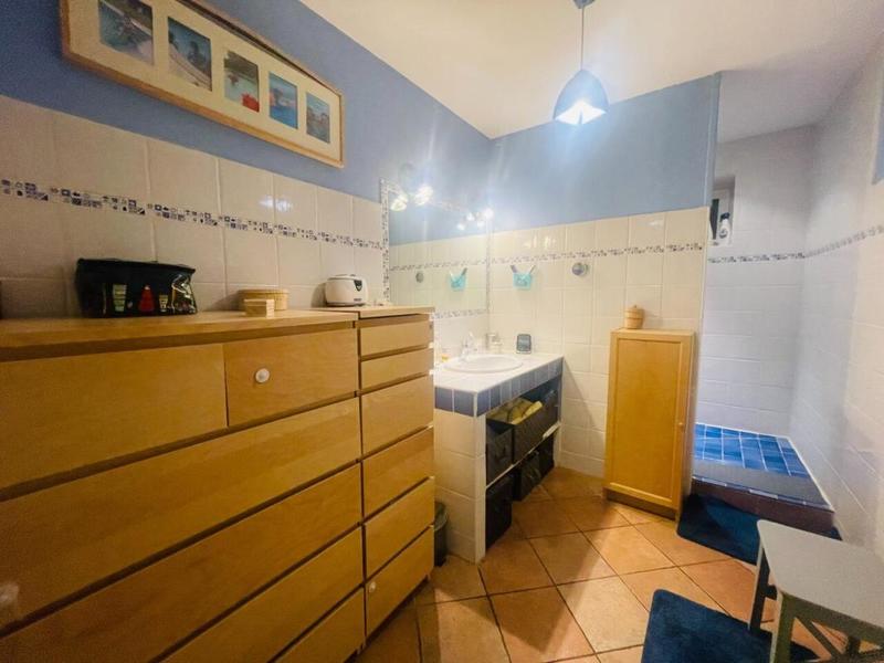 Maison en pierre - 203 m² - 6 pièces