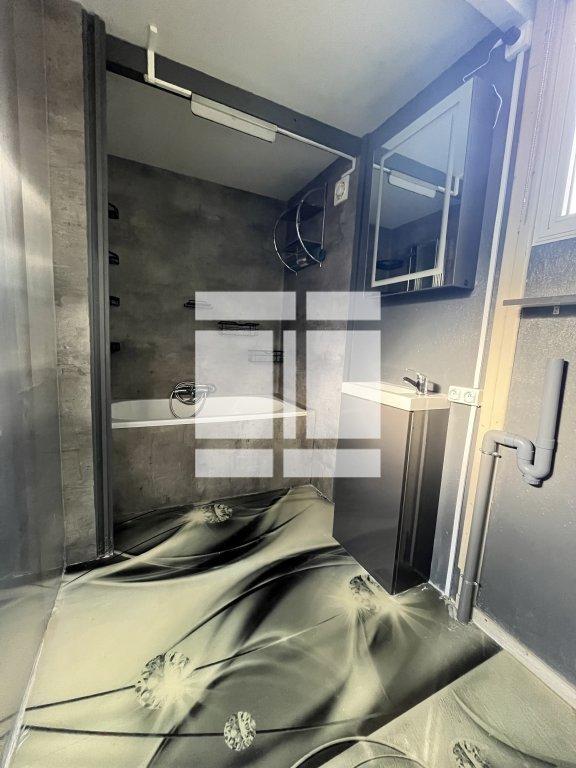 Châlet - 30 m² - 3 pièces