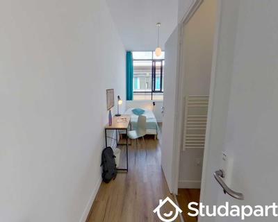 Chambre - 90 m² - 1 pièce