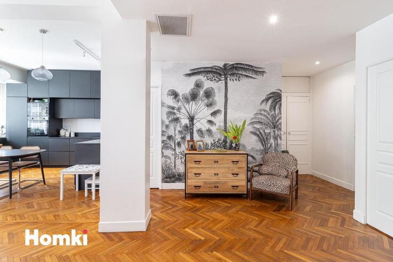 Appartement - 80 m² - 3 pièces