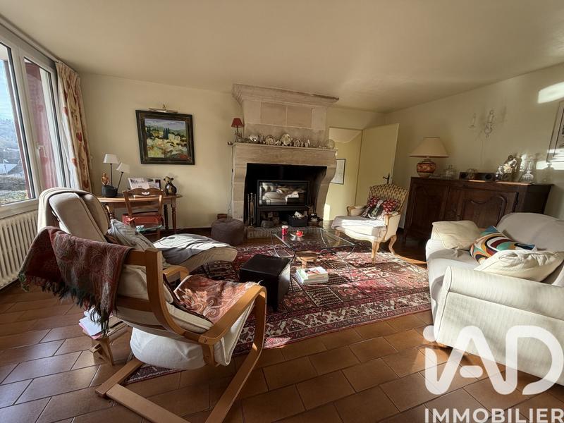 Maison - 275 m² - 8 pièces