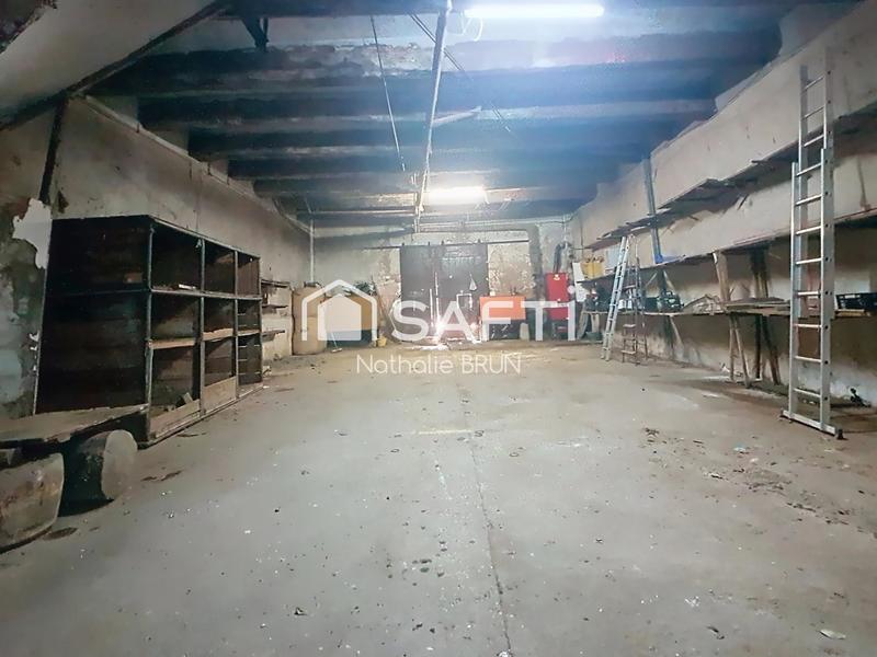 Maison - 240 m² - 5 pièces