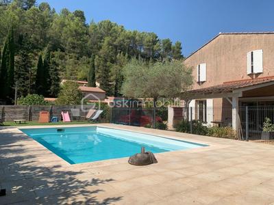 Maison - 138 m² - 7 pièces