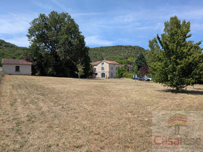 Maison - 160 m² - 8 pièces