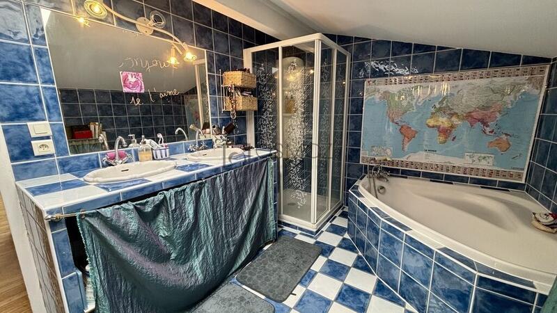 Maison - 405 m² - 12 pièces