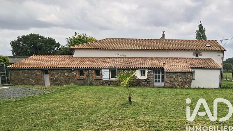 Maison - 237 m² - 9 pièces