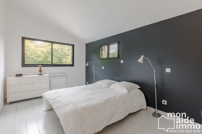 Maison contemporaine - 228 m² - 8 pièces