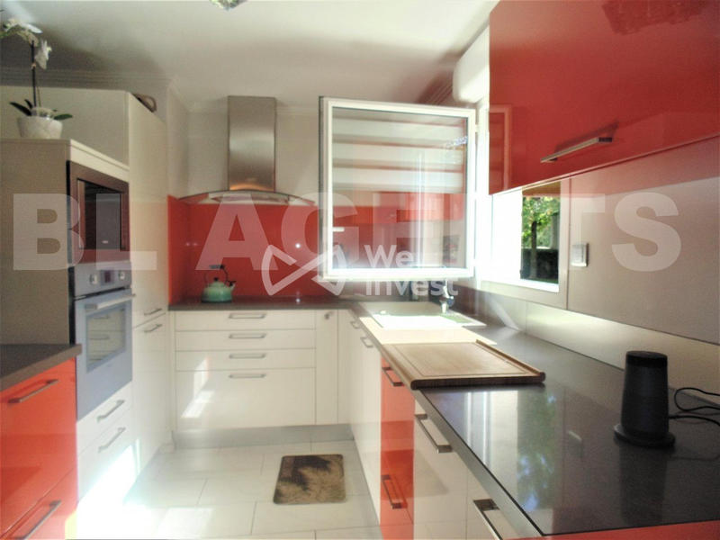 Appartement - 83 m² - 5 pièces