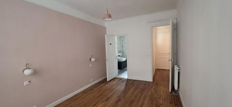 Appartement - 82 m² - 3 pièces