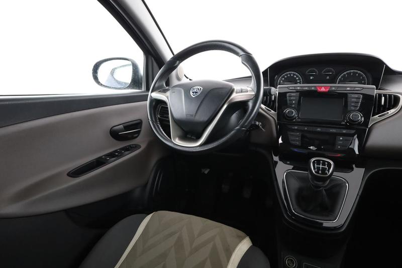 Lancia Ypsilon 1.2 Platinum 69 ch