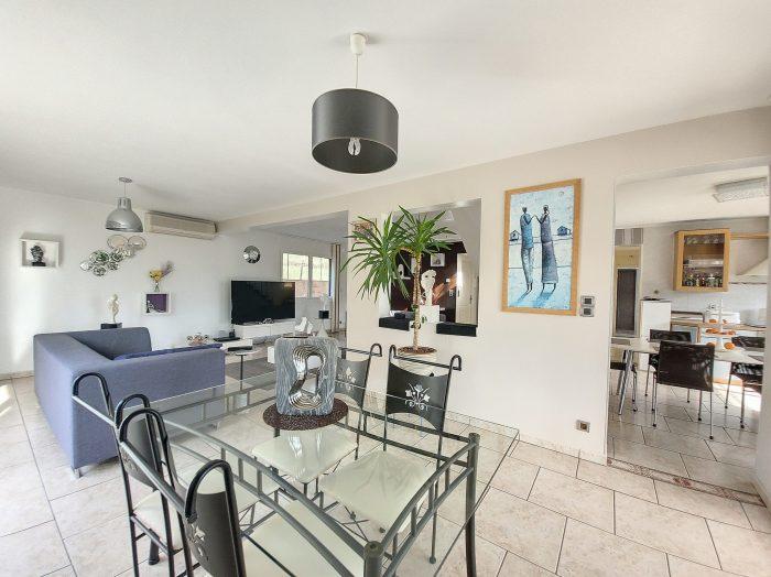 Maison - 170 m² - 6 pièces