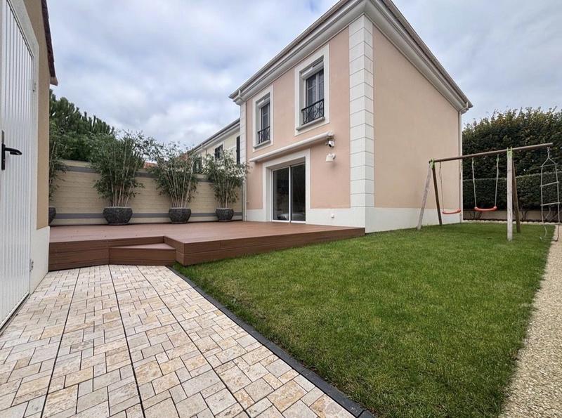 Maison - 80 m² - 5 pièces