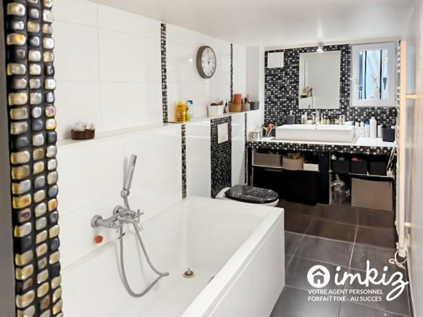 Maison - 93 m² - 4 pièces