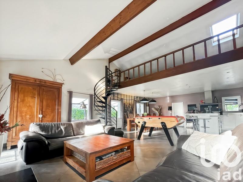 Maison - 173 m² - 8 pièces