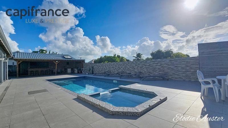 Villa - 210 m² - 6 pièces