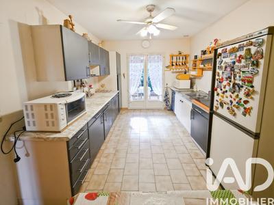 Maison - 98 m² - 5 pièces