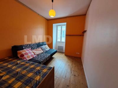 Appartement - 75 m² - 4 pièces