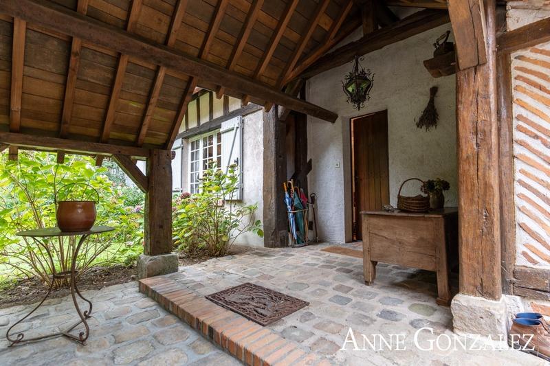 Propriété - 295 m² - 9 pièces