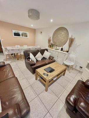 Maison - 120 m² - 6 pièces