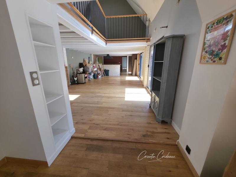 Propriété - 210 m² - 7 pièces