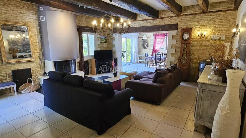 Maison - 632 m² - 30 pièces