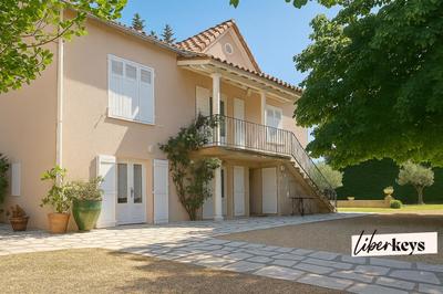 Maison de maîtres - 600 m² - 6 pièces
