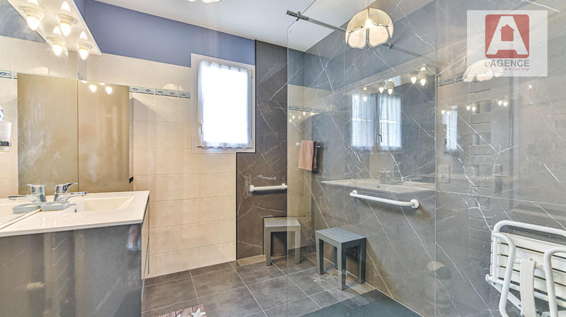 Maison - 112 m² - 4 pièces