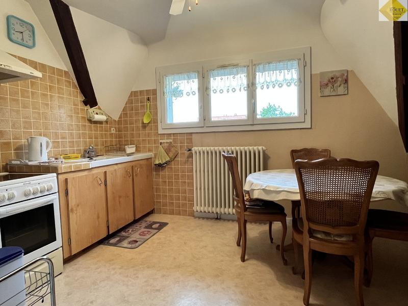 Maison - 170 m² - 8 pièces