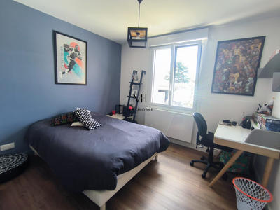 Maison - 200 m² - 8 pièces