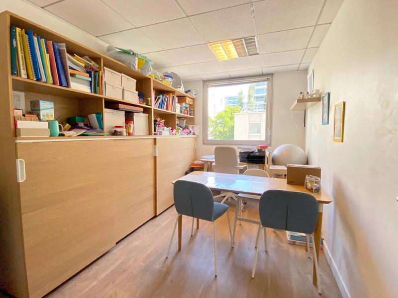 Bureau - 235 m²