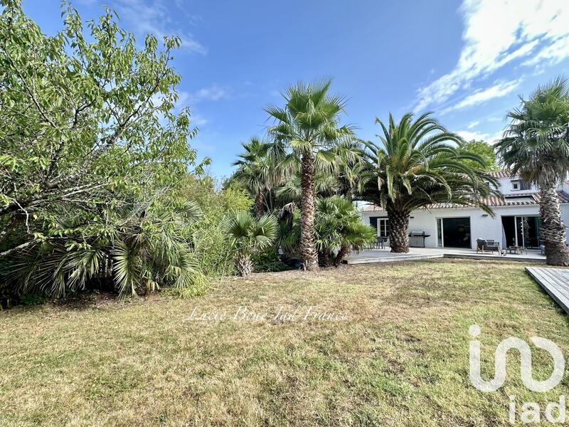 Maison - 192 m² - 8 pièces