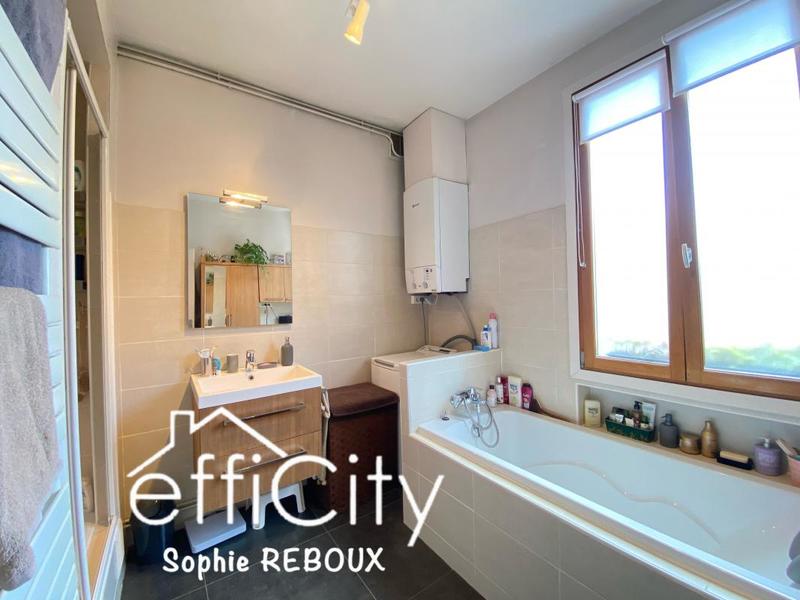 Maison - 170 m² - 10 pièces