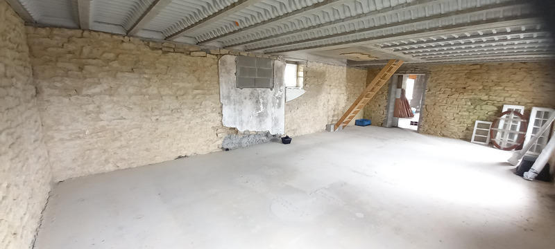 Maison - 250 m² - 4 pièces