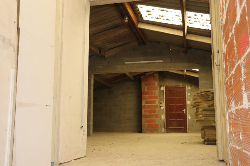 Local d'activités - 3 450 m²