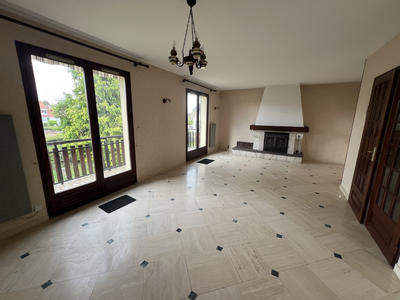 Maison - 105 m² - 4 pièces