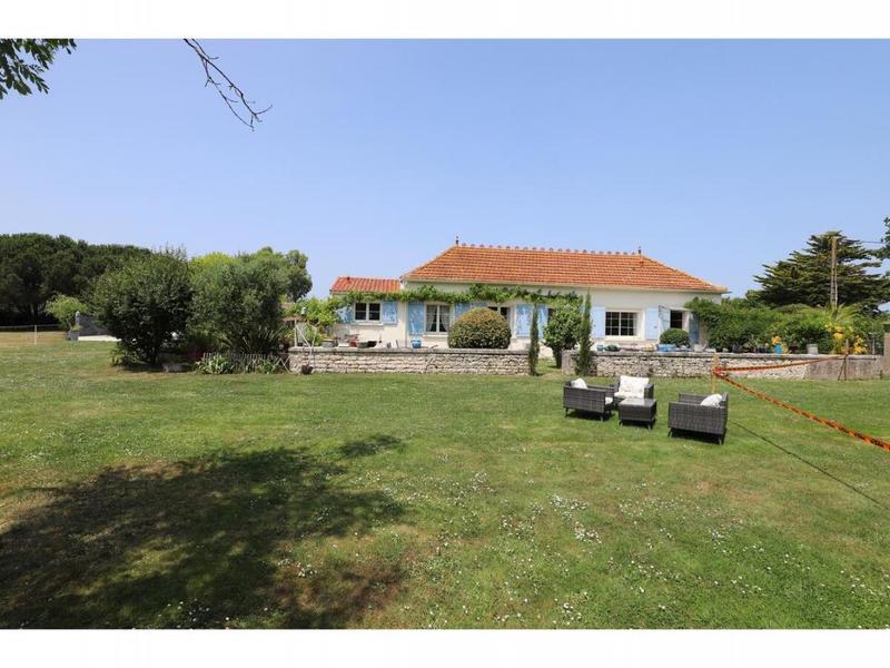 Maison - 189 m² - 13 pièces