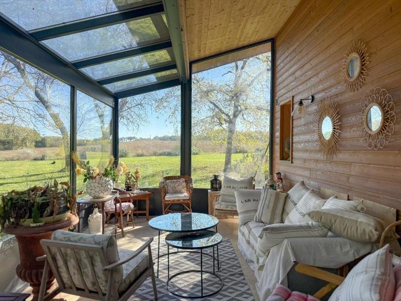 Maison - 363 m² - 10 pièces