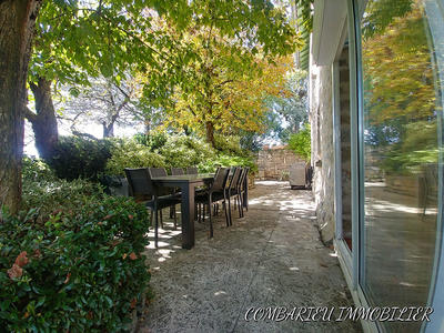 Maison - 220 m² - 9 pièces