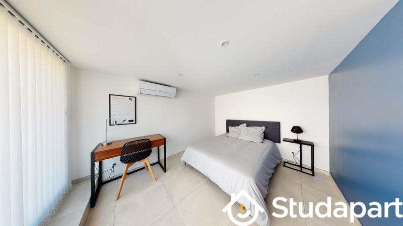 Chambre - 12 m² - 1 pièce